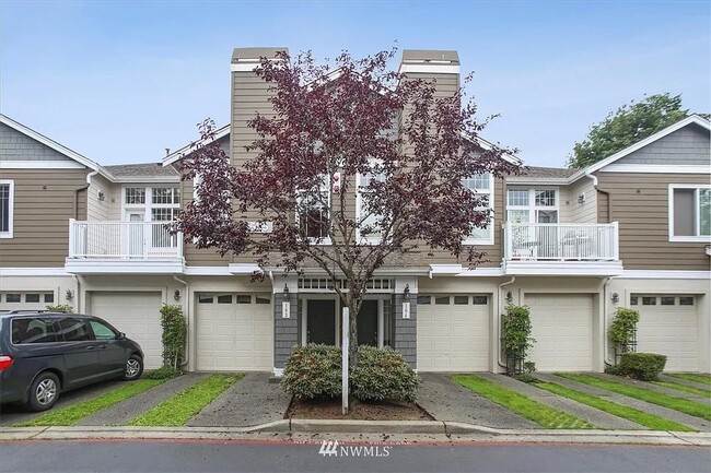 Stylish Townhouse-Style Condo in Renton Hi... - Stylish Townhouse-Style Condo in Renton Hi... Unidad 103