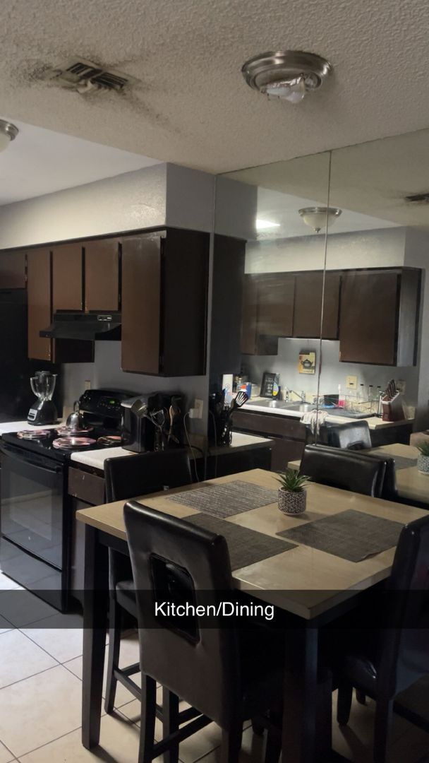 Photo - Well Appointed 2 bedroom 2 bathroom available February 1st.  Washer and Dryer Included!!!  Close ...