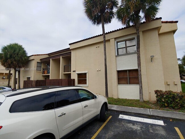 Photo - 690 W Park Dr Unit 2-204