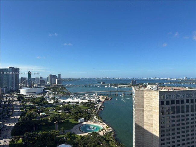 Building Photo - 325 S Biscayne Blvd Unit 4220 Rental