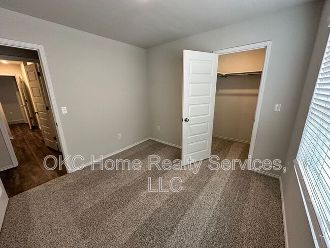 Photo - 618 NW 119th St