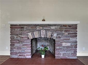 living room - 265 Station Rd