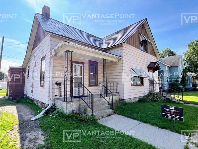 Building Photo - 1358 Pierce Ave Rental