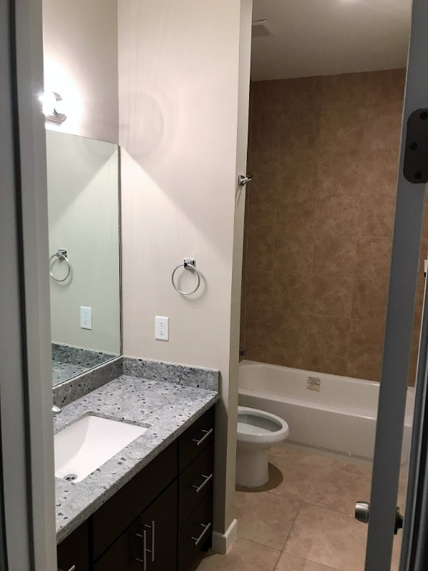 Photo - 901 E Redbud Ave Unit 2