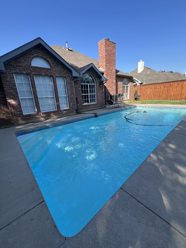 Photo - 1915 Paloma Way