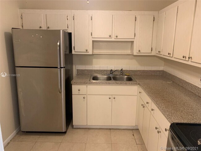 Photo - 15225 NE 6th Ave