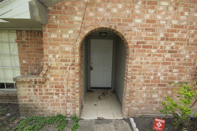 Building Photo - 7623 Alperton Dr Rental