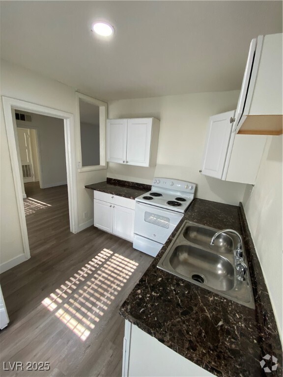 Building Photo - 1711 Santa Paula Dr Unit A Rental