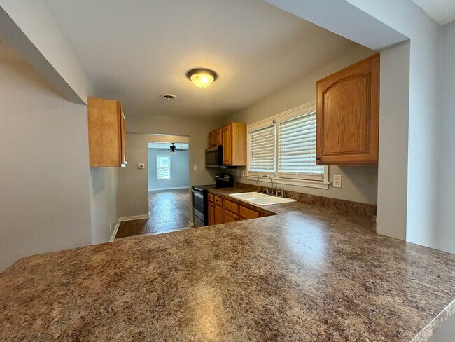 416 W Wenger Rd