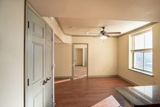 Photo - 2101 Church Street