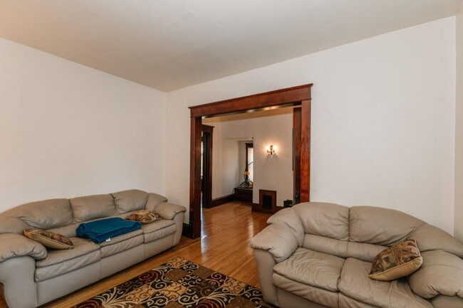 Photo - Farwell House