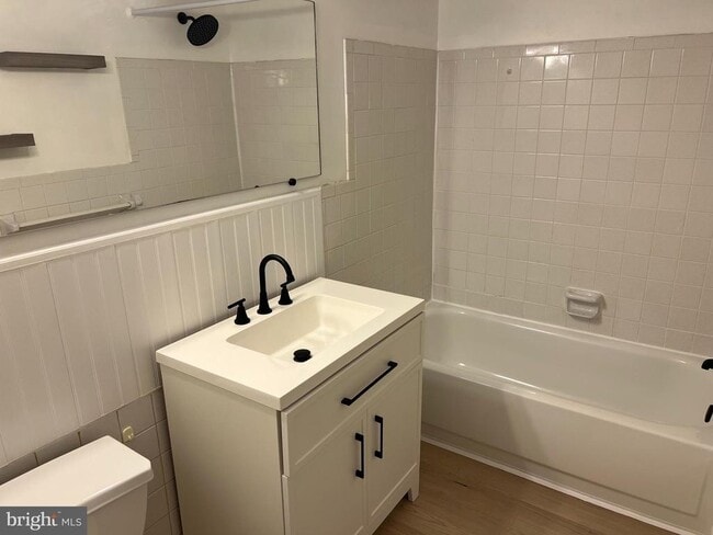 Photo - 46 Township Line Rd Unit 209