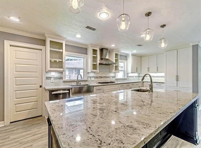 Photo - 3318 N Braeswood Blvd