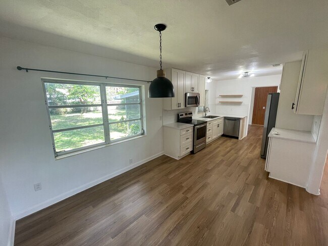 Photo - 2269 Southland Rd