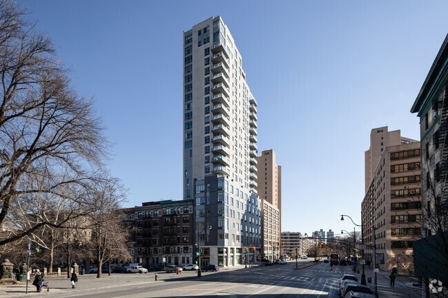 Photo - One Morningside Park