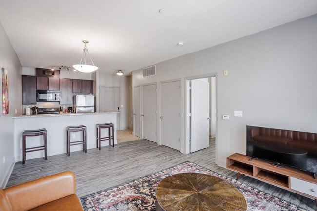 Building Photo - 121 E Freedom Way Rental
