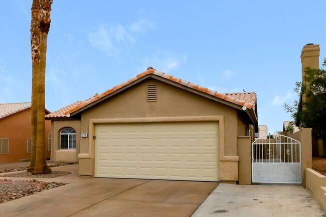 Photo - 922 Strider Dr