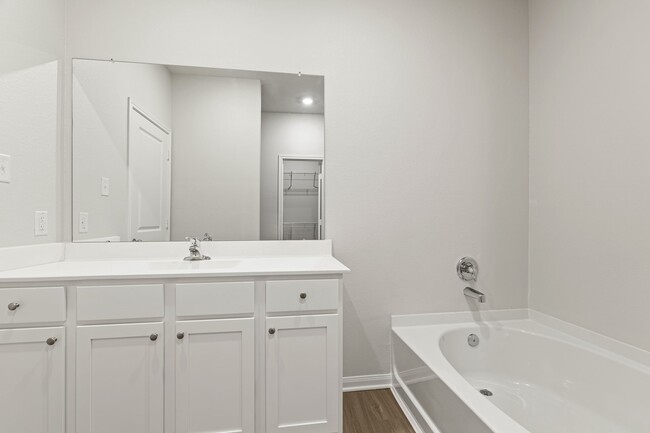 Building Photo - 8918 Ice Quartz Dr Rental