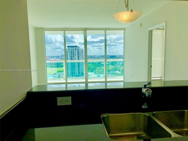 Photo - 1800 N Bayshore Dr Unit 1910