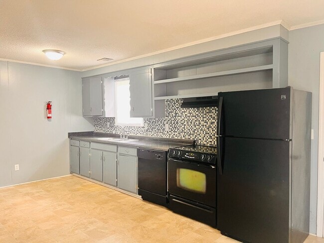 Photo - 3 Bedroom Home- Coming soon!