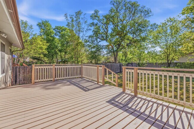 Photo - 8401 Horton Trail