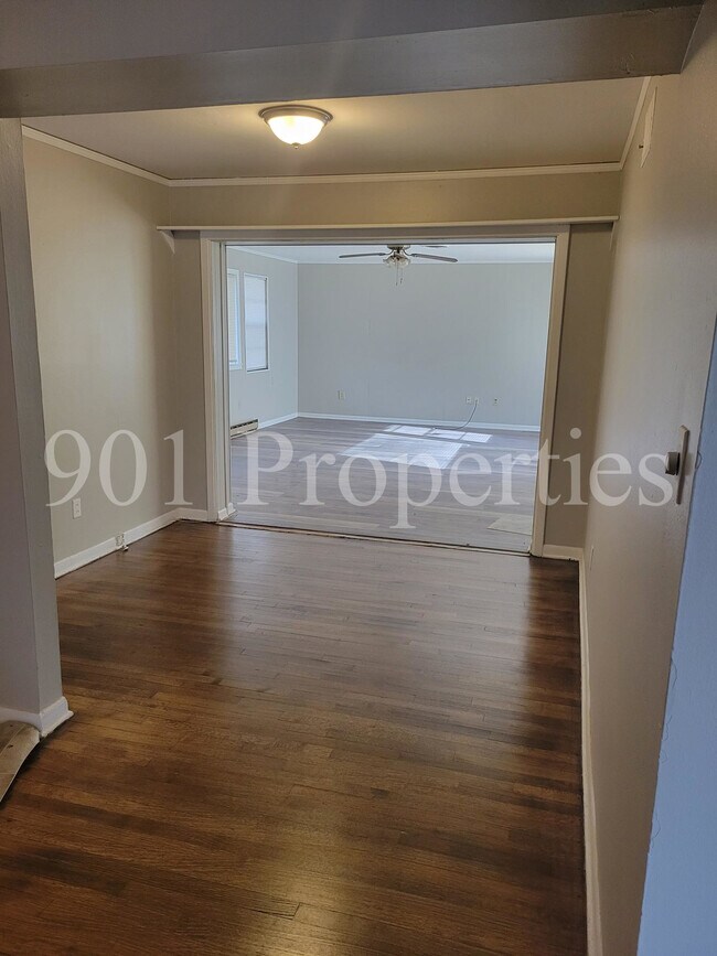 Photo - 1730 Capri Rd