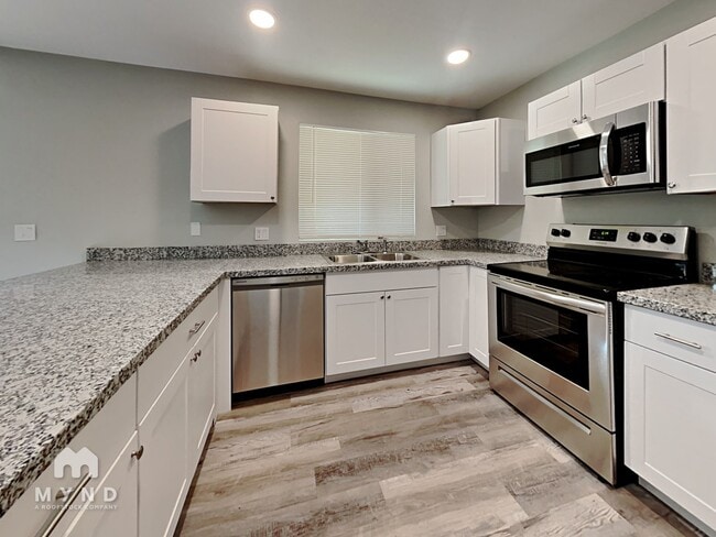 Photo - 2009 W Newcastle Cir