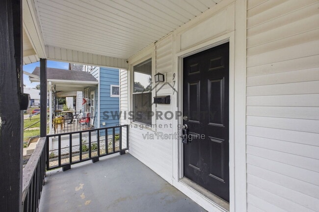 Photo - 977 Miller Ave Unit 975