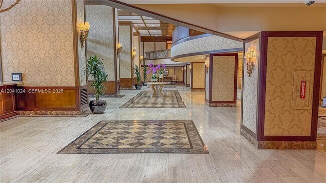 9801 Collins Ave Unit 3U