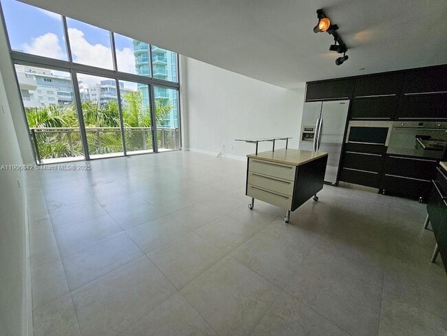 Photo - 6000 Collins Ave Unit 528