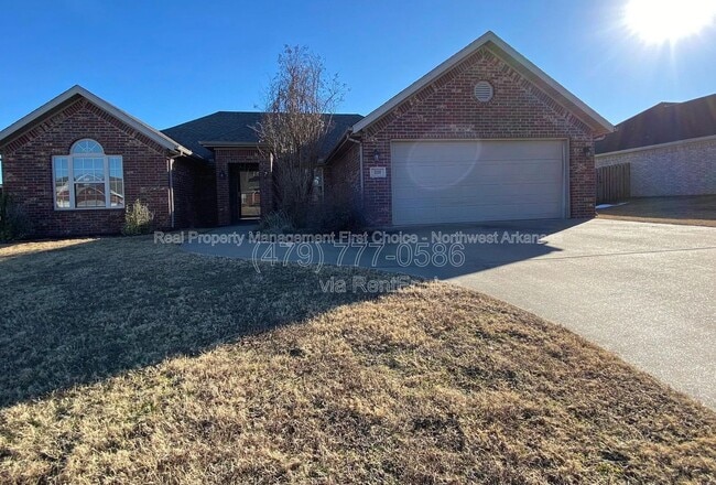 Photo - 320 Beasley Dr