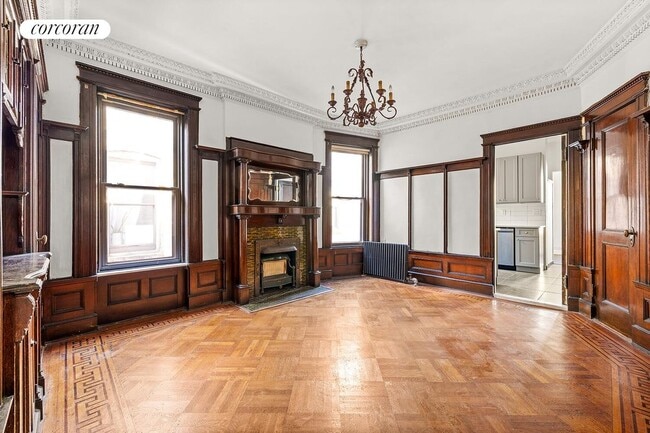 Photo - 1291 Dean St