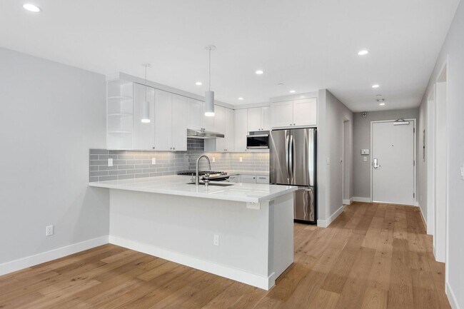 30 Hermosa Ave Unit 302