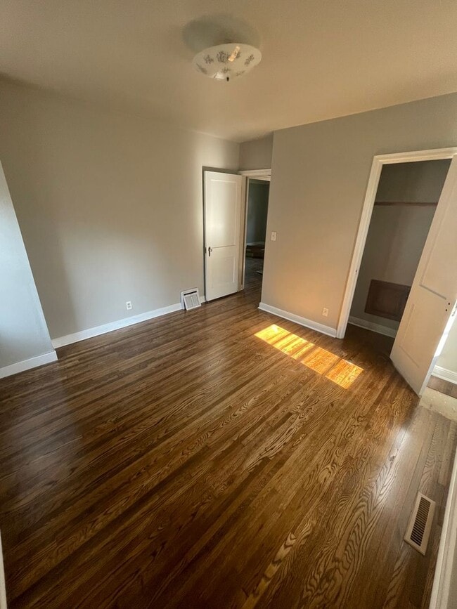 Photo - 3bd/1bath House in Minneapolis!