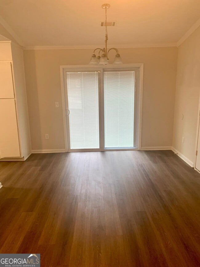 Photo - 5663 St Thomas Dr