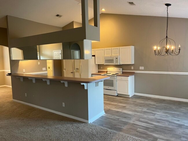 Photo - 195 S Shore Dr