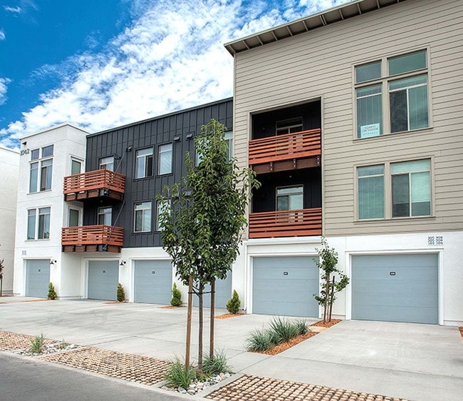 Building Photo - Annadel Rental