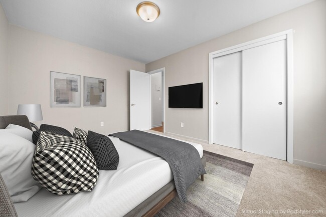 Photo - Bottineau on the River