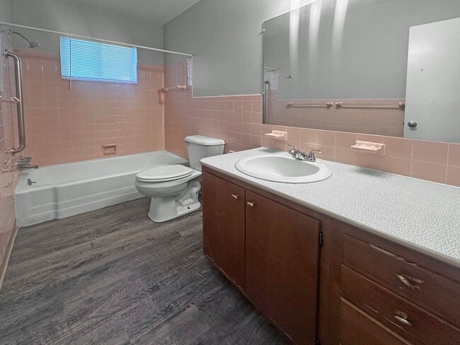 Photo - 27 Ridgewood St