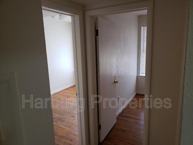 Photo - 856 Garfield Ave