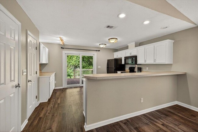 Photo - 182 Tafflinger Rd