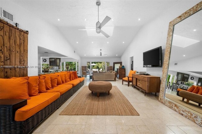 Photo - 6411 SW 185th Way