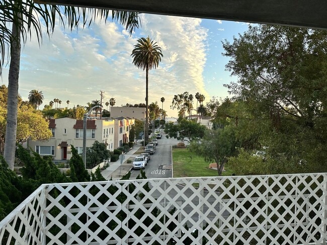 Photo - 2nd St. Long Beach Unit Apt #6