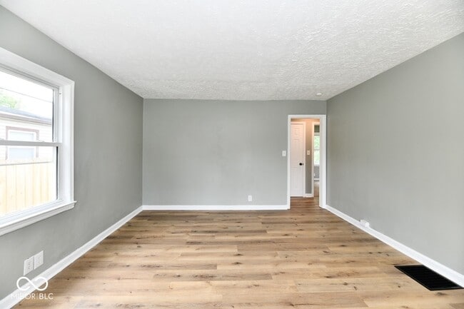 Photo - 3315 N Euclid Ave