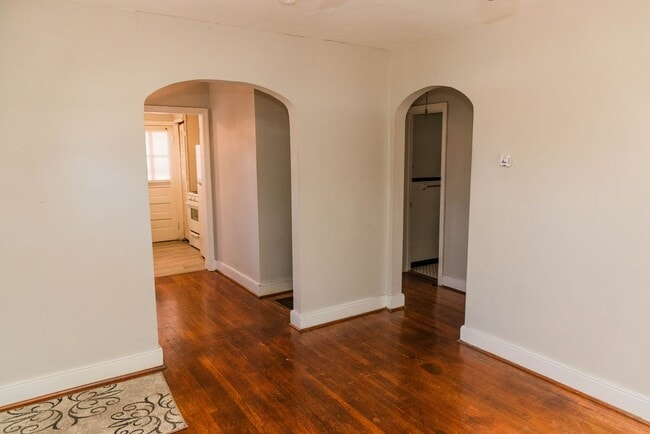 Photo - Conveniently located in South Richmond Near Midlothian Turnpike