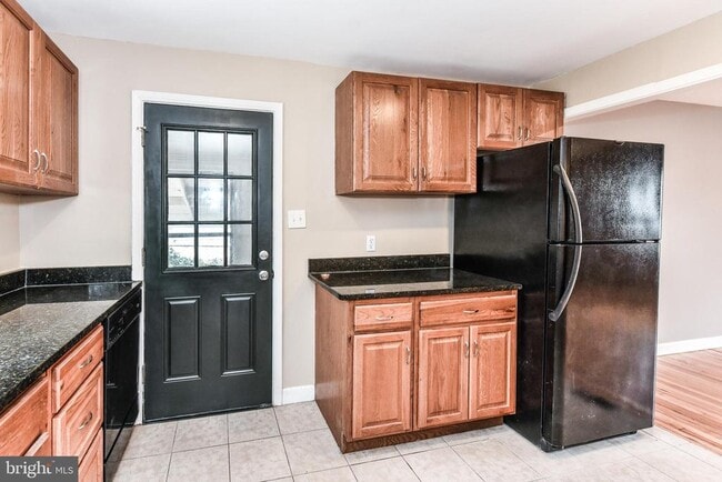 Photo - 6607 Berkshire Dr