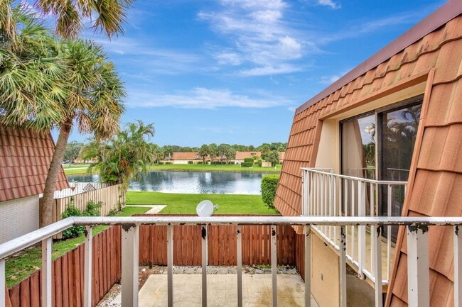 Photo - 806 Blue Ridge Cir