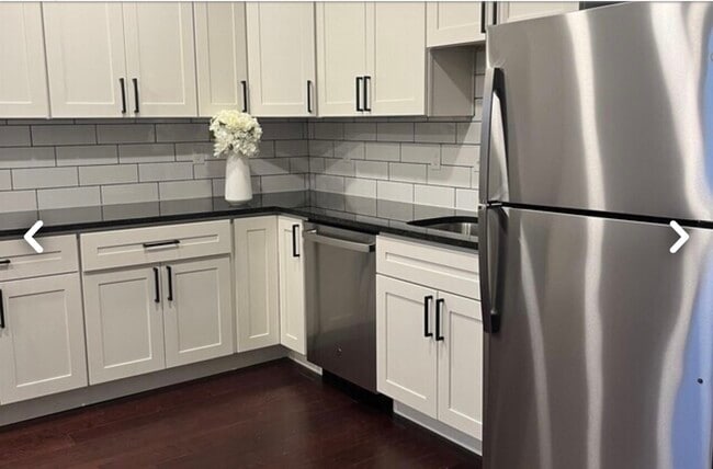 Photo - 110 Hemlock St