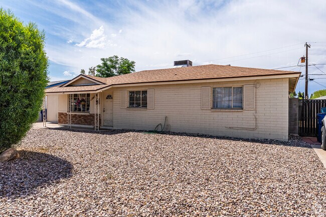 Building Photo - 1345 E Orange St. Rental