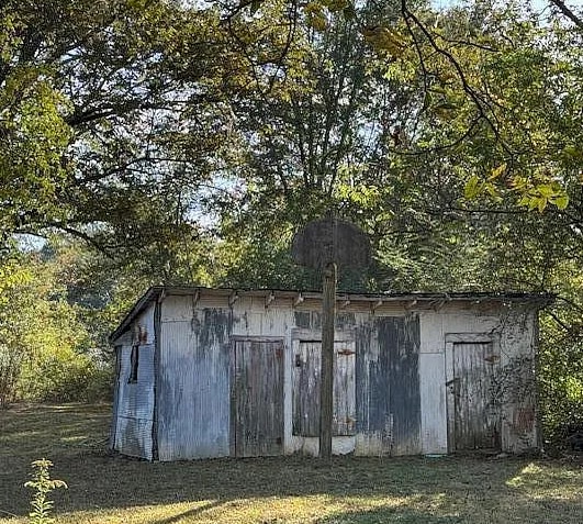 Photo - 140 Mattox Rd